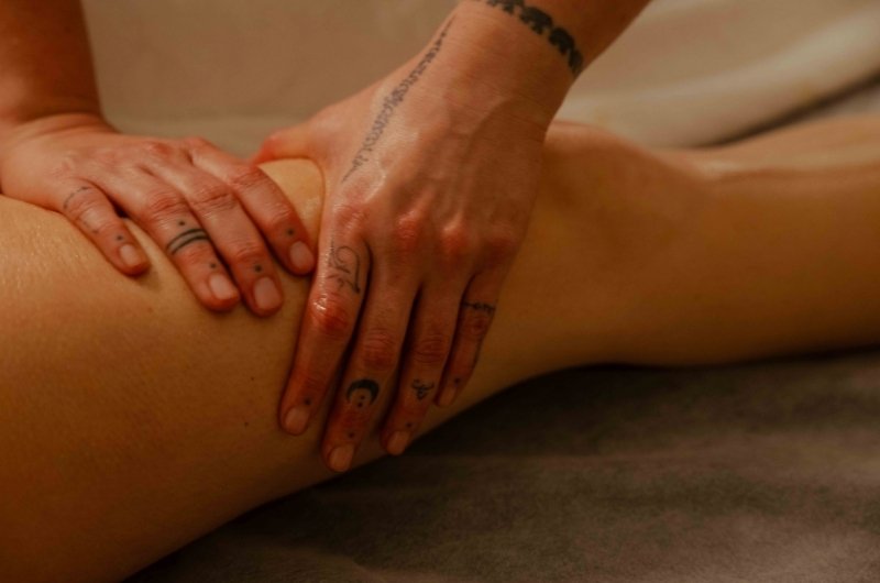 indian massage legs 3