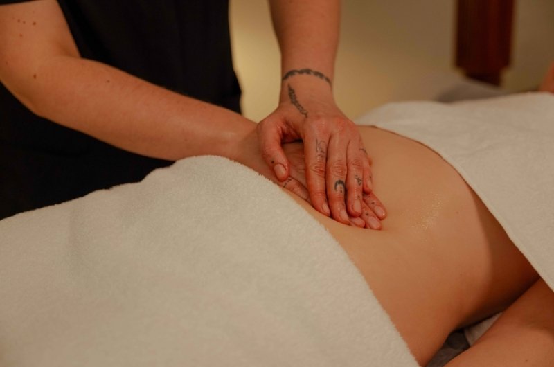 indian massage stomach 1