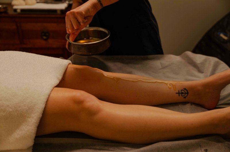 indian massage with oil - knees
