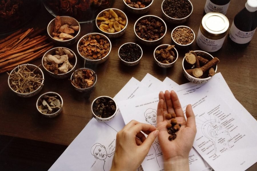 how-does-ayurveda-help-you-1